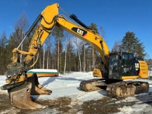 Bandgrävare CAT 326FL