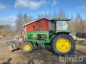 Traktor JOHN DEERE 4230 PS