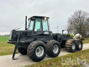 Markberedare med 2-Radig harv Timberjack 1710 med Bracke T26a