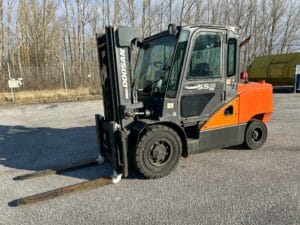 Motviktstruck Doosan D55C-7
