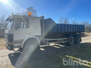 Krokbil / Lastväxlare SCANIA P113HL6X2 42