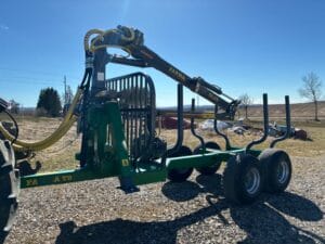 Skogsvagn med Kran Farma T9