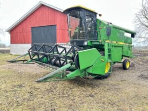 Skördetröska John Deere 1052