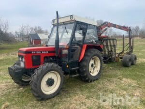 Traktor med skogsvagn Zetor 5245 (se skick)