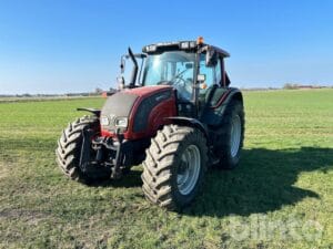 Traktor VALTRA N121 Advance