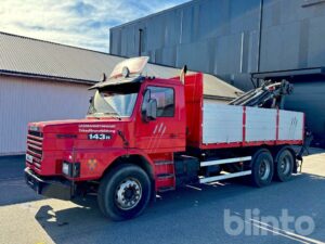 Tippbil med kran Scania T143 HL6x2 + HIAB 115