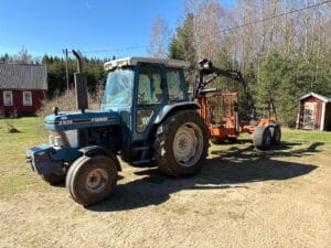 Traktor med skogsvagn FORD 5610 2WD MUSTANG