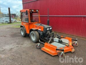 Traktor med klippaggregat HOLDER C30