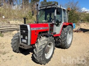Traktor MASSEY FERGUSON 675 4WD