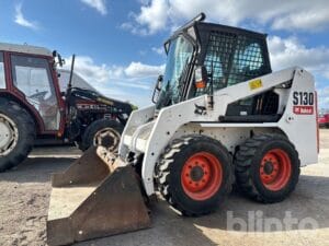 Kompaktlastare Bobcat S130 - 2 Redskap - 969 timmar