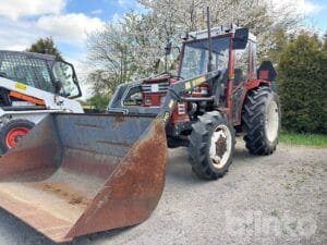 Traktor FIAT 45-66 DT - Lastare & 2 Redskap