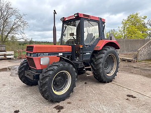 Traktor CASE INT 745 AXL