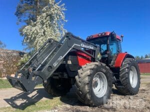 Traktor CASE IH MAXXUM MX135