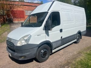 Skåpbil Högskåp IVECO DAILY 35S13V
