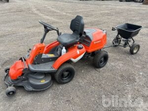 Åkgräsklippare Husqvarna R 214TC - 25 timmar