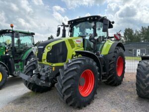 Traktor CLAAS Axion 830