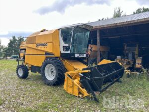 Skördetröska SAMPO SR1035