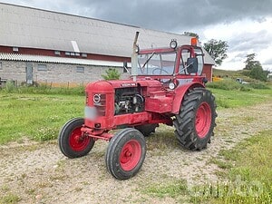 Traktor VOLVO T 33