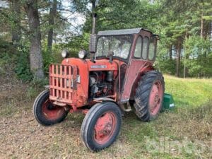 Traktor Veteran NUFFIELD 342